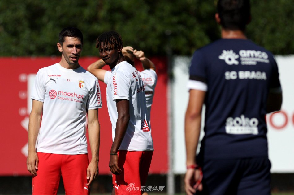 而切尔西则 而切尔西则