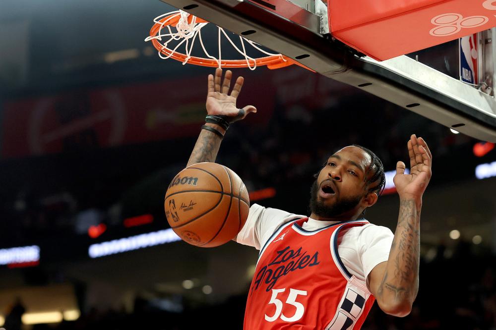 冰雪产业发 冰雪产业发